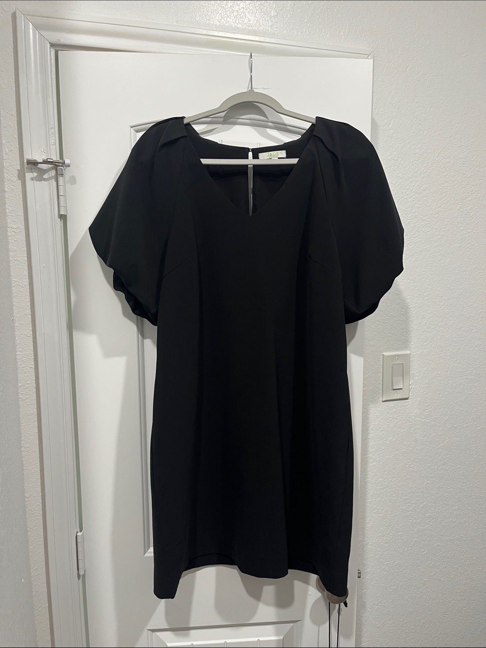 Black V-Neck Short Sleeve Shift Dress